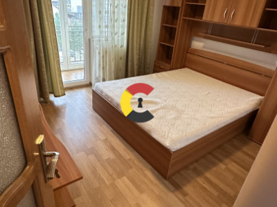 Apartament cu 2 camere decomandate în zona Calea Baciului