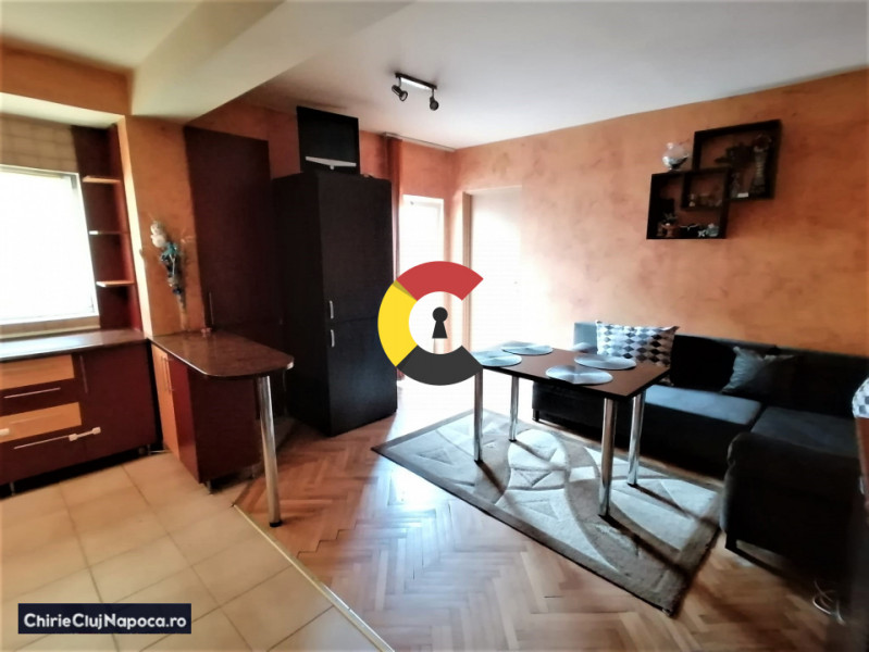 Apartament in zona Iulius Mall -  Living cu bucatarie si dormitor!