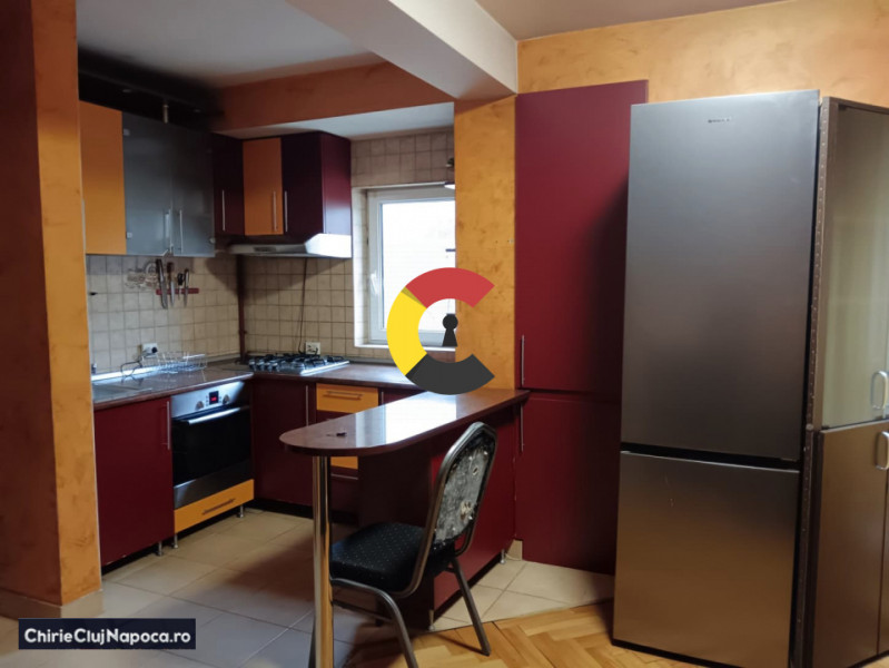 Apartament in zona Iulius Mall -  Living cu bucatarie si dormitor!