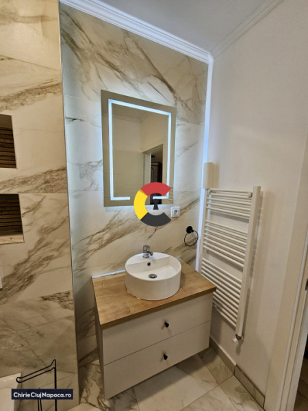 Apartament nou cu living si nisa de dormit Floresti, zona Parc Poligon, parcare