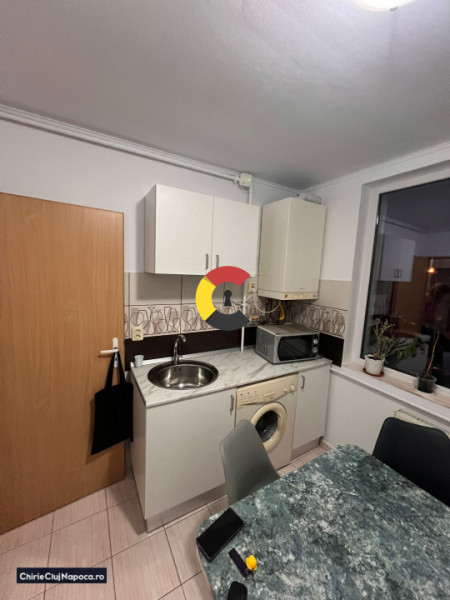 Garsoniera decomandata+parcare si boxa, cartier Manastur, zona buna