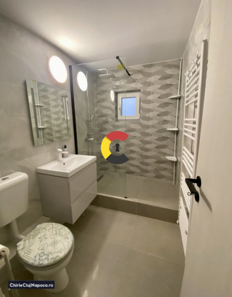 Apartament cu 2 camere, Intre Lacuri, zona Iulius Mall, balcon