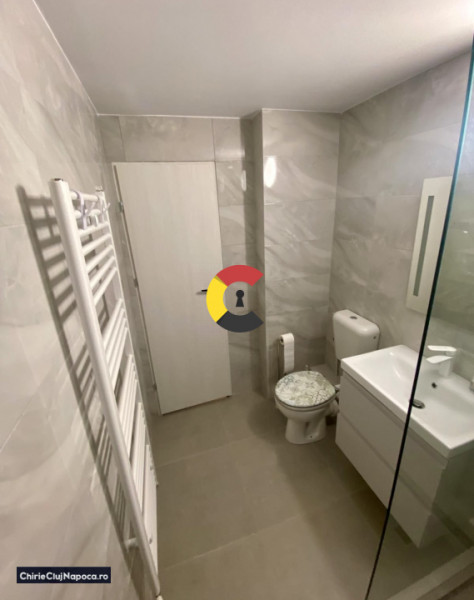 Apartament cu 2 camere, Intre Lacuri, zona Iulius Mall, balcon