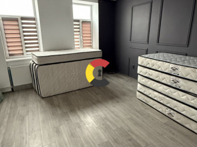 Casă nemobilata cu 2 camere + curte | zona centrală - NTT DATA 