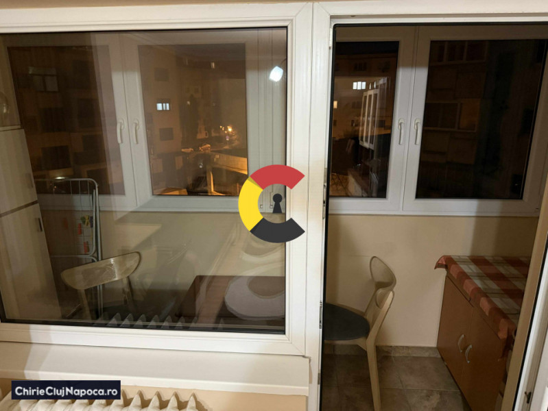 Apartament spatios cu 2 camere decomandate + balcon, Cartier Marasti