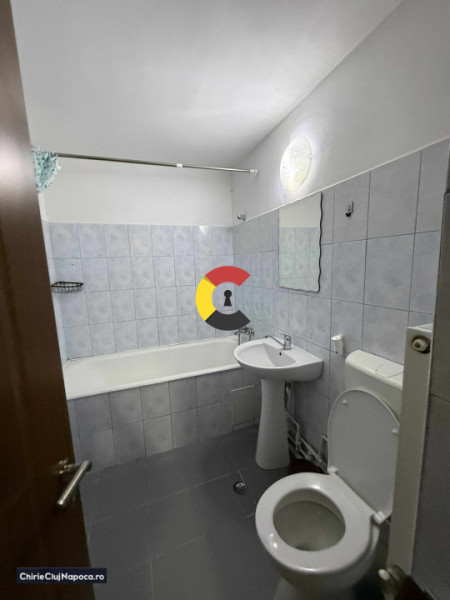 Apartament spatios cu 2 camere decomandate + balcon, Cartier Marasti