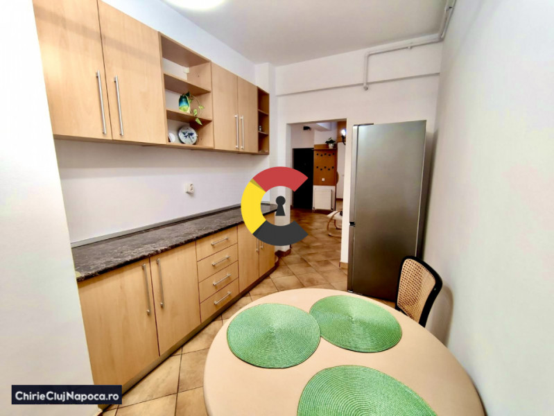 Apartament 2 camere decomandate, aproape de centrul orașului 