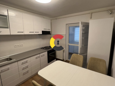 Apartament 3 camere decomandate + balcon + parcare, Cart. Mărăști 