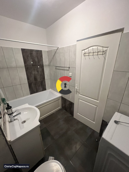 Apartament 2 camere decomandate, Florești, Zona Cetății 