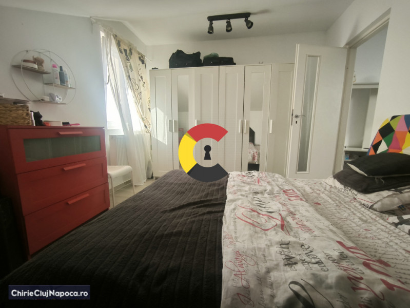 Apartament fain (living-bucatarie, dormitor) zona Auchan Iris 