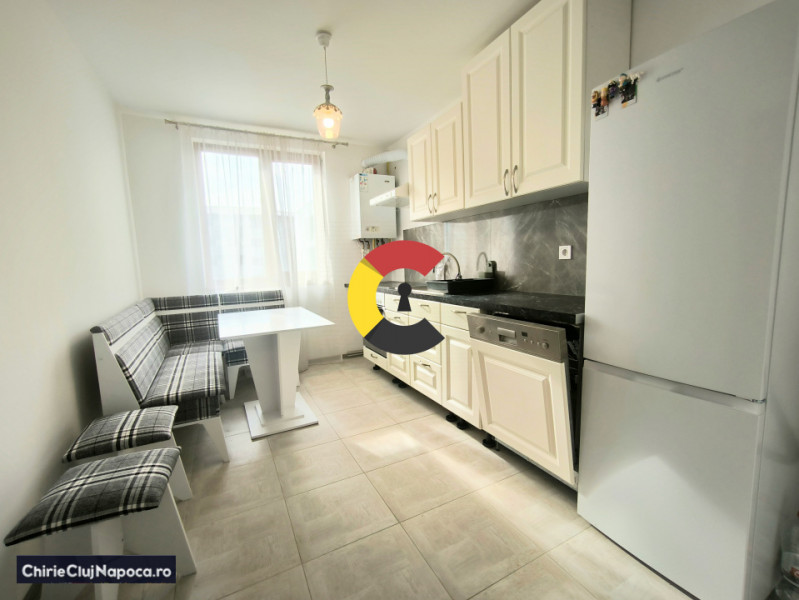 Apartament spatios cu 2 camere+parcare, str D. Mocanu Floresti