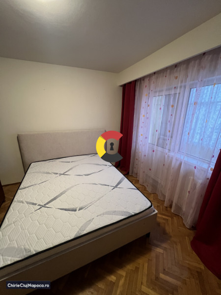 UMF, Apartament 3 camere decomandate + 2 balcoane + parcare 