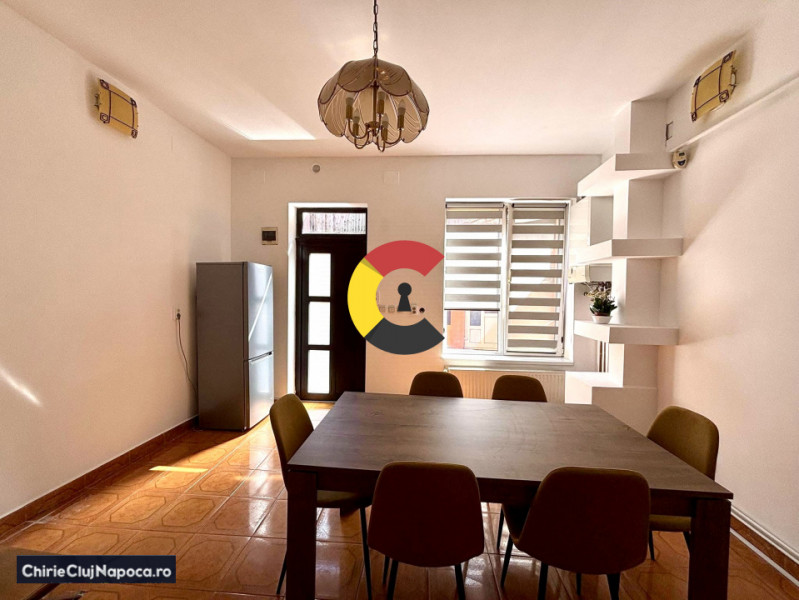 Apartament cu 3 camere, la casa, Centru, zona Mihai Viteazu