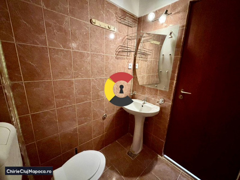 Casa cu 3 camere, Centru, zona Mihai Viteazu