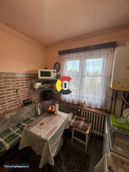 Apart. cu 3 camere+balcon, Manastur, zona Academiei de Muzica Gh. Dima