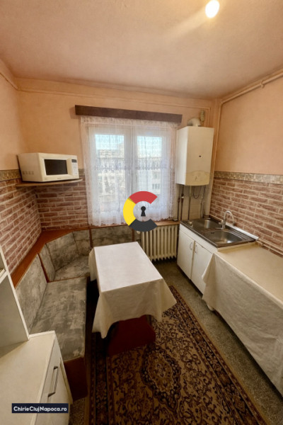 Apart. cu 3 camere+balcon, Manastur, zona Academiei de Muzica Gh. Dima