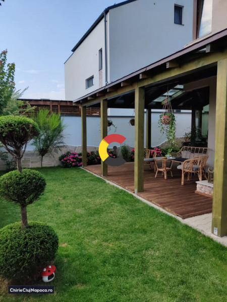 Apartament lux compus din 2 dormitoare + living cu bucătărie + terasă 