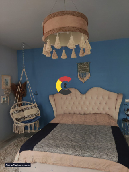 Apartament lux compus din 2 dormitoare + living cu bucătărie + terasă 