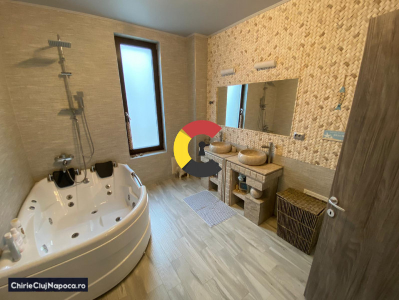 Apartament lux compus din 2 dormitoare + living cu bucătărie + terasă 