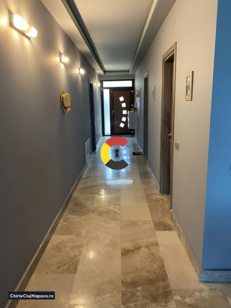 Apartament lux compus din 2 dormitoare + living cu bucătărie + terasă 