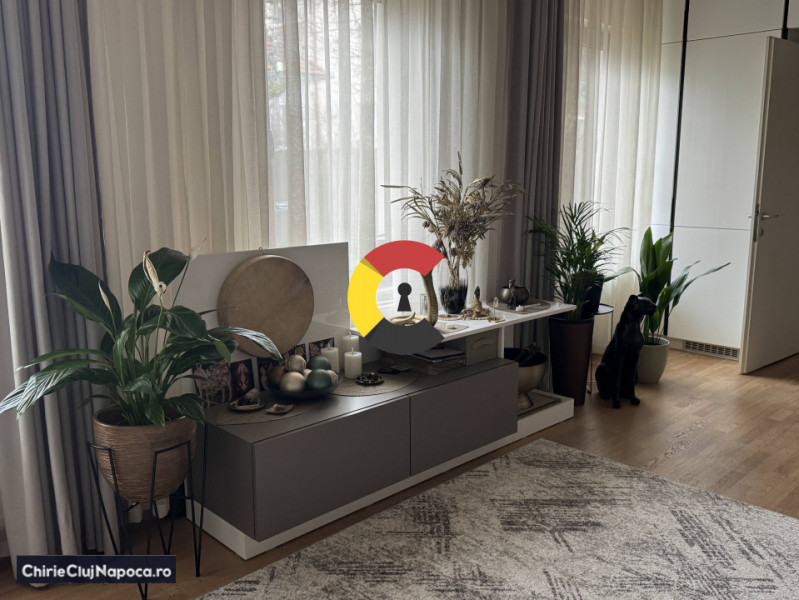 Casa individuala frumoasa + curte proprie in Centrul Clujului!