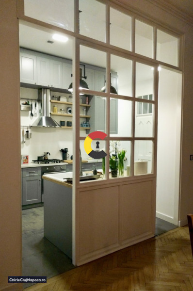 Apartament spatios cu 3 camere, Centru, zona Dorobantilor, Parcare