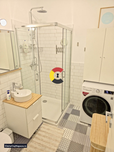 Apartament cu 2 camere, Calea Turzii, zona OMV, garaj 