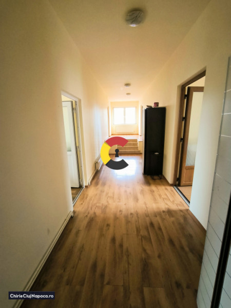 Apartament spatios cu 4 dormitoare + living, zona Campului Manastur 