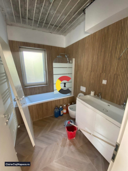 Parte duplex cu 4 camere+4 bai | curte și terasă | zona Auchan Iris 