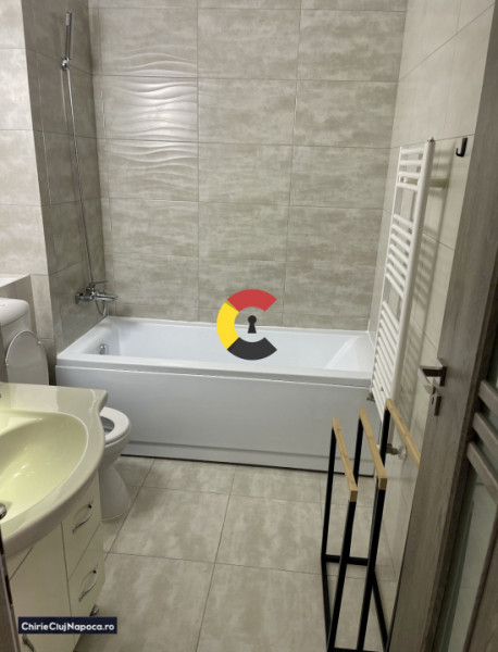 Apartament cu 2 camere, Gheorgheni, zona Fsega, parcare