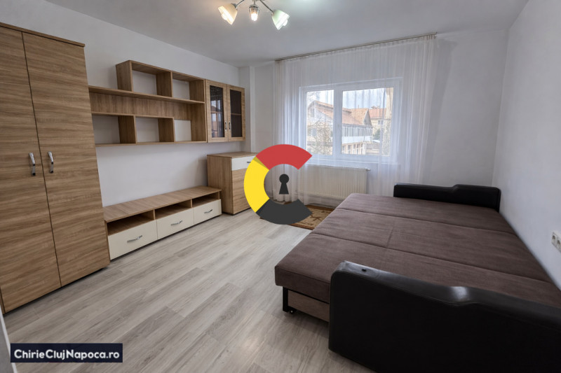Apartament 2 camere decomandate, Între lacuri 