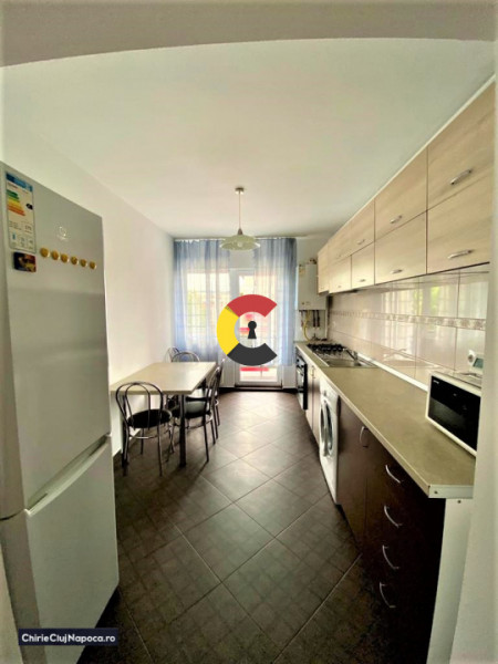 APARTAMENT CU 3 DORMITOARE, BUCATARIE SI 2 BAI - ZONA BMW/VIVO!