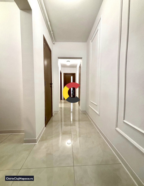 Apart. cu 4 camere la cheie• Complet renovat • zona izlazului Manastur