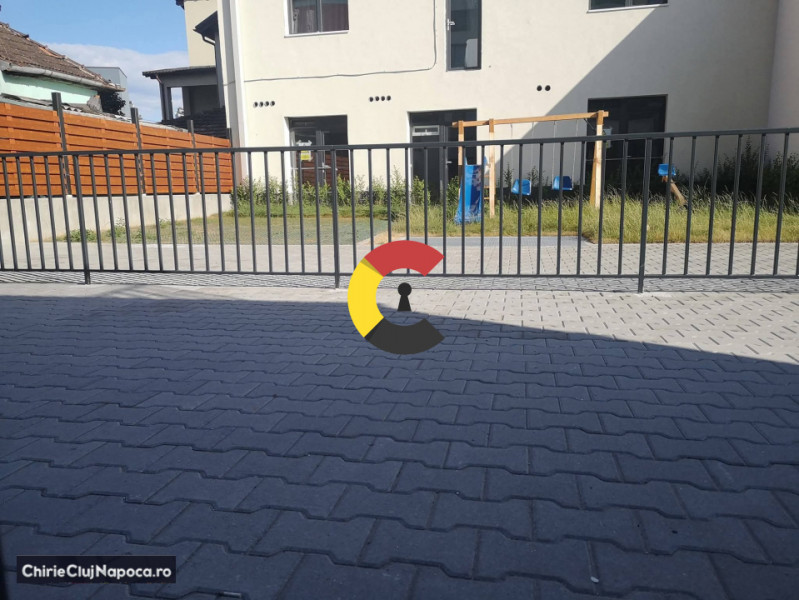 Garsoniera moderna, bloc nou, zona strazii Horea - Gara