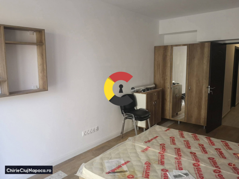 Garsoniera moderna, bloc nou, zona strazii Horea - Gara