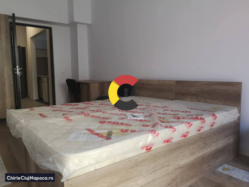 Garsoniera moderna, bloc nou, zona strazii Horea - Gara