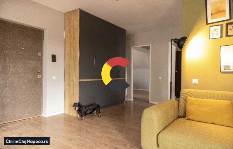 Apartament spatios cu 3 camere  • AC • Parcare • 