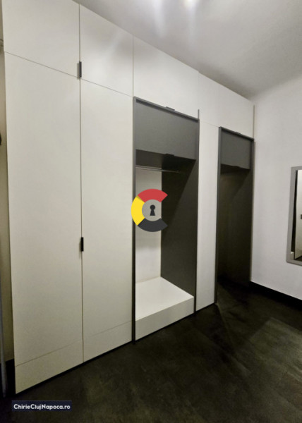 Apartament cu 2 camere si dressing, Semicentral, zona Horea