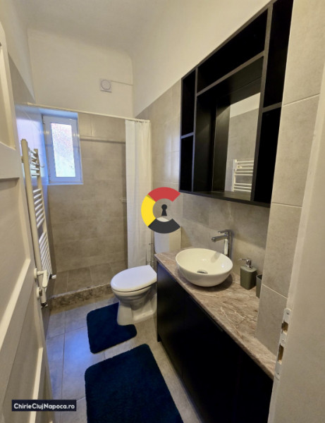 Apartament cu 2 camere si dressing, Semicentral, zona Horea