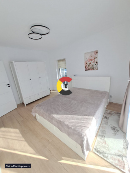 Apart. deosebit cu 2 camere, str Avram Iancu, 5 min cu masina de VIVO