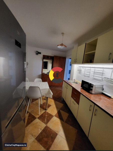 Apartament cu 2 camere+balcon, cart. Mănăștur, 4-5 statii de centru 
