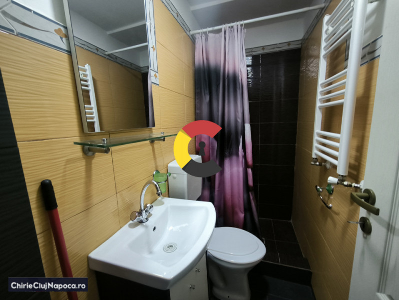 Garsonieră micuță studențească la casă zona Kaufland Mărăști, 