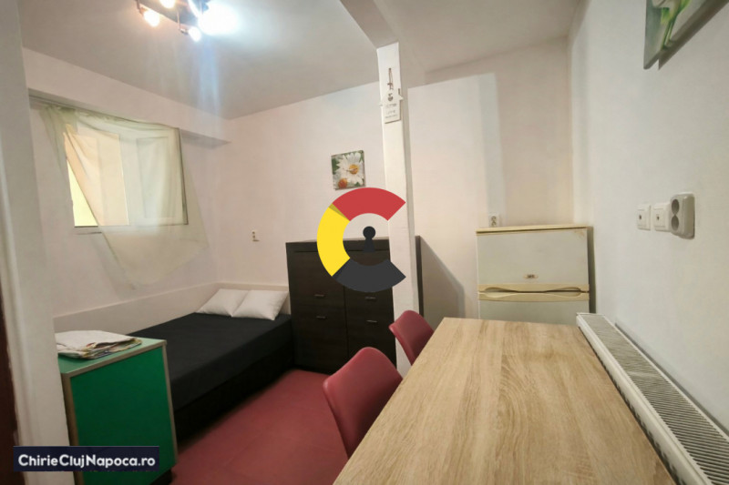 Garsonieră micuță studențească la casă zona Kaufland Mărăști, 