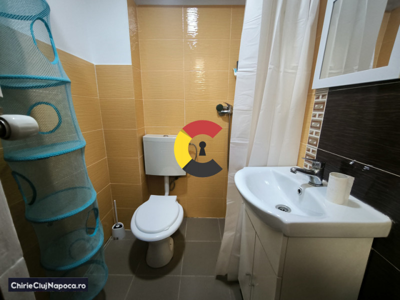 Garsonieră micuță studențească la casă zona Kaufland Mărăști, 