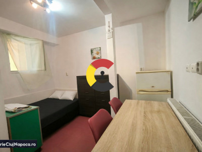 Garsonieră micuță studențească la casă zona Kaufland Mărăști, 