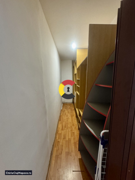 Casa cu gradina proprie, Gruia, zona Stadion CFR, parcare