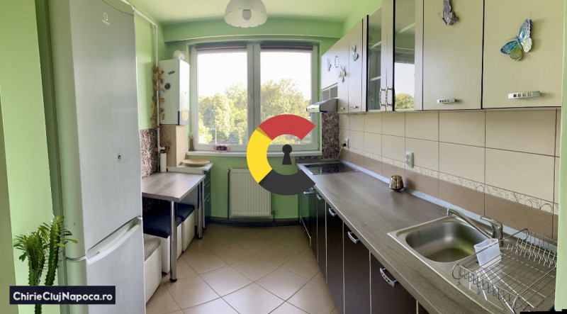 Apartament cu 3 camere si balcon, Centru, zona Parcului Central