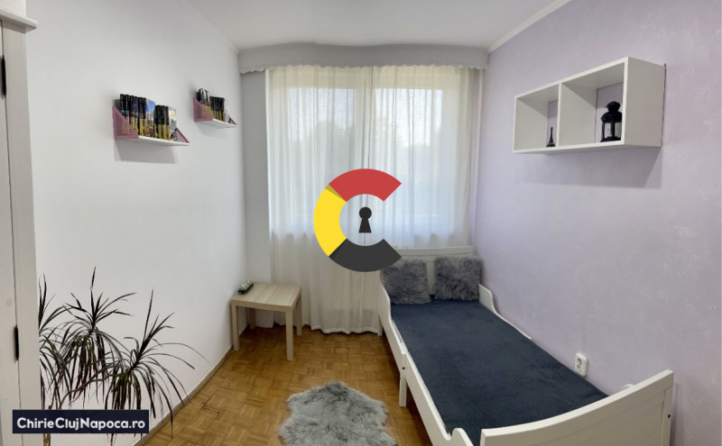 Apartament cu 3 camere si balcon, Centru, zona Parcului Central