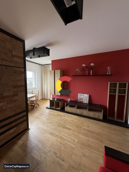 Ap cu terasă mare+ 2 camere | zona Observator - Zorilor 