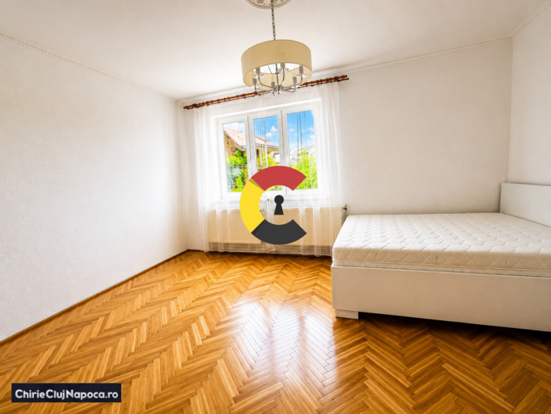 Casa spatioasa, destinatie flexibila, 3 parcari, Cart Andrei Muresanu 